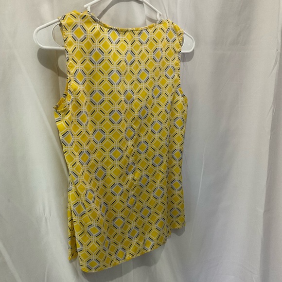 Banana Republic Women’s Sleeveless Blouse Ruffle Front Yellow/Gray Geometric XS - Picture 8 of 9